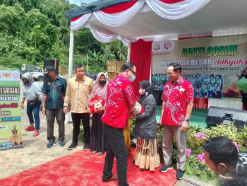 Kolaborasi Bersama Keluarga Besar Adhyaksa 689, PSMTI Lampung Bagikan 500 Paket Sembako Kepada Masyarakat 